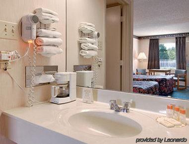 Americas Best Value Inn Marion Nc Room photo
